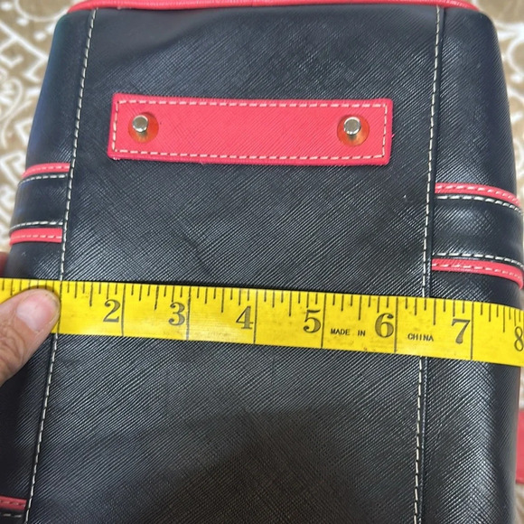 Claudia G Leather Satchel/ Crossbody Bag Made in Colombia Excellent Condition - Picture 13 of 14